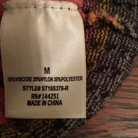 ALYA Multicolor Knitted Striped Scoop Neck Full Button Front Tank Top - Picture 8 of 9